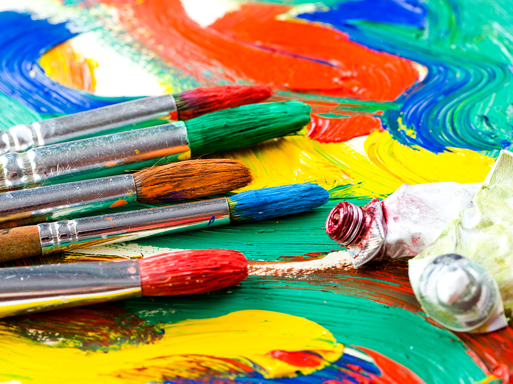 Hen Night Painting Party Playlist: The Perfect Artistic Soundtrack for a Memorable Party